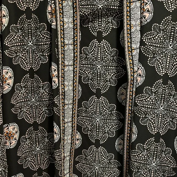 Max Studio Black and White Patterned Kimono Top. Size 3X NWT - Picture 5 of 6